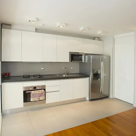 Deluxe Lea With Large Garden Split